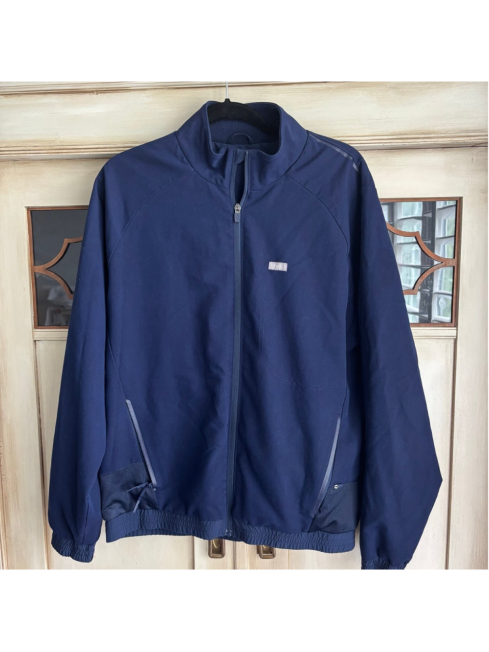 EUC Figs Jacket Cobaki Technical Scrubs Men's Med Full Zip Pockets Navy Blue